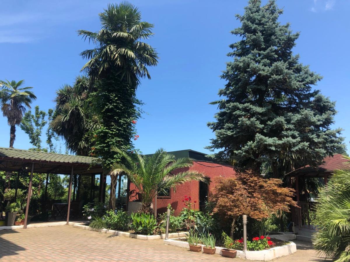 Irakli Guest House Махинджаури Экстерьер фото