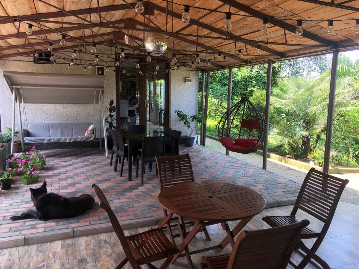 Irakli Guest House Махинджаури Экстерьер фото