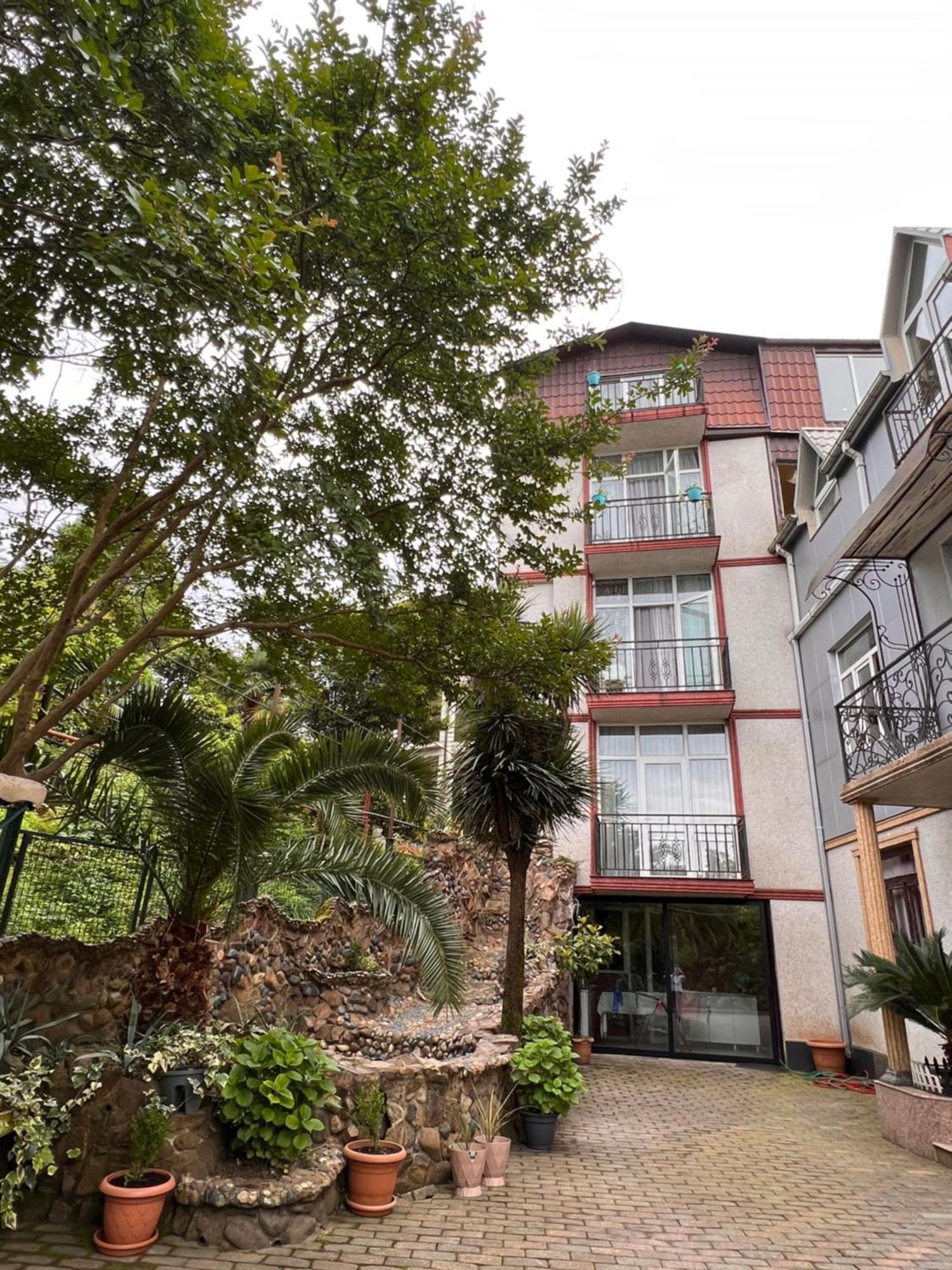 Irakli Guest House Махинджаури Экстерьер фото