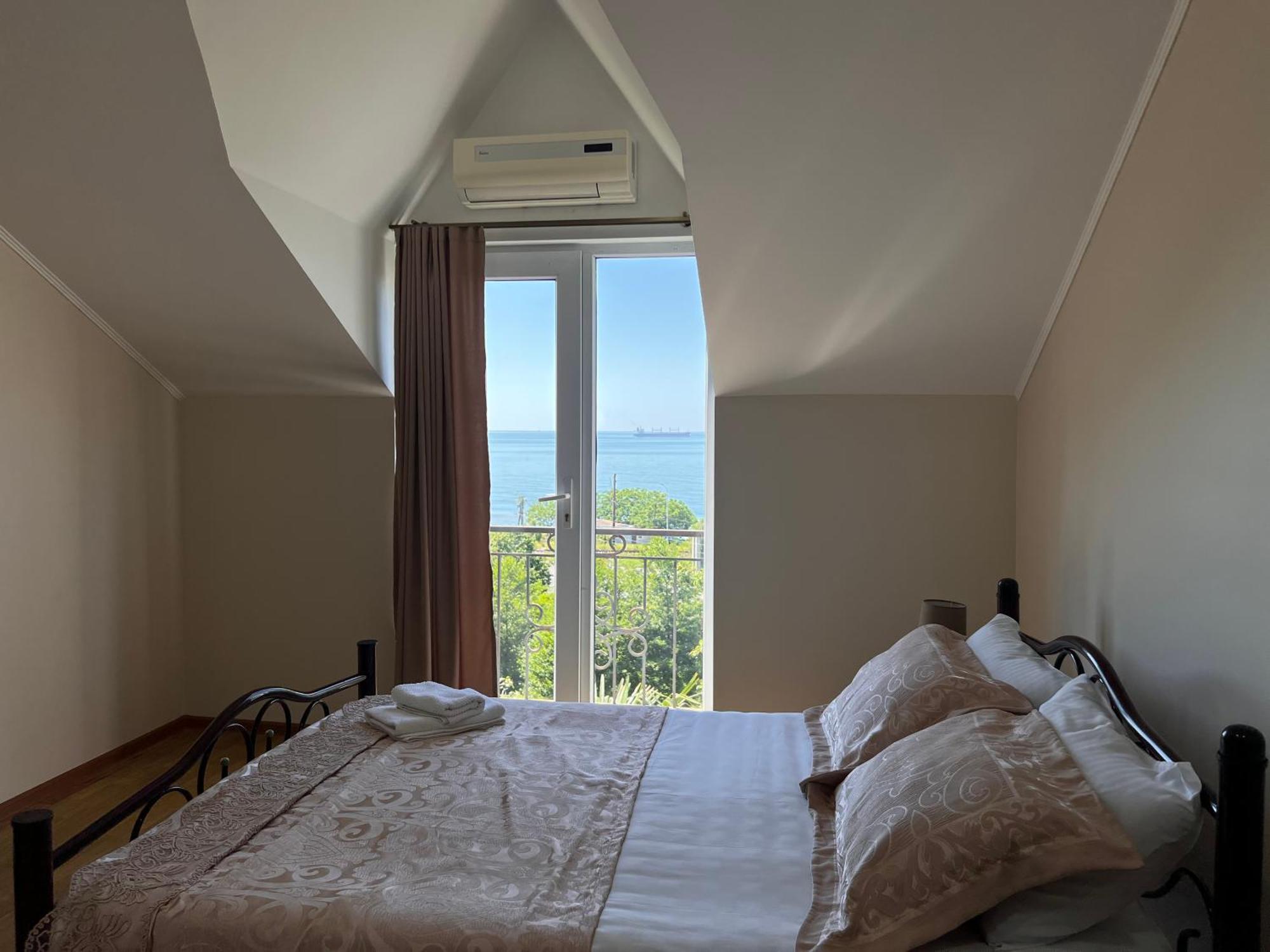 Irakli Guest House Махинджаури Экстерьер фото
